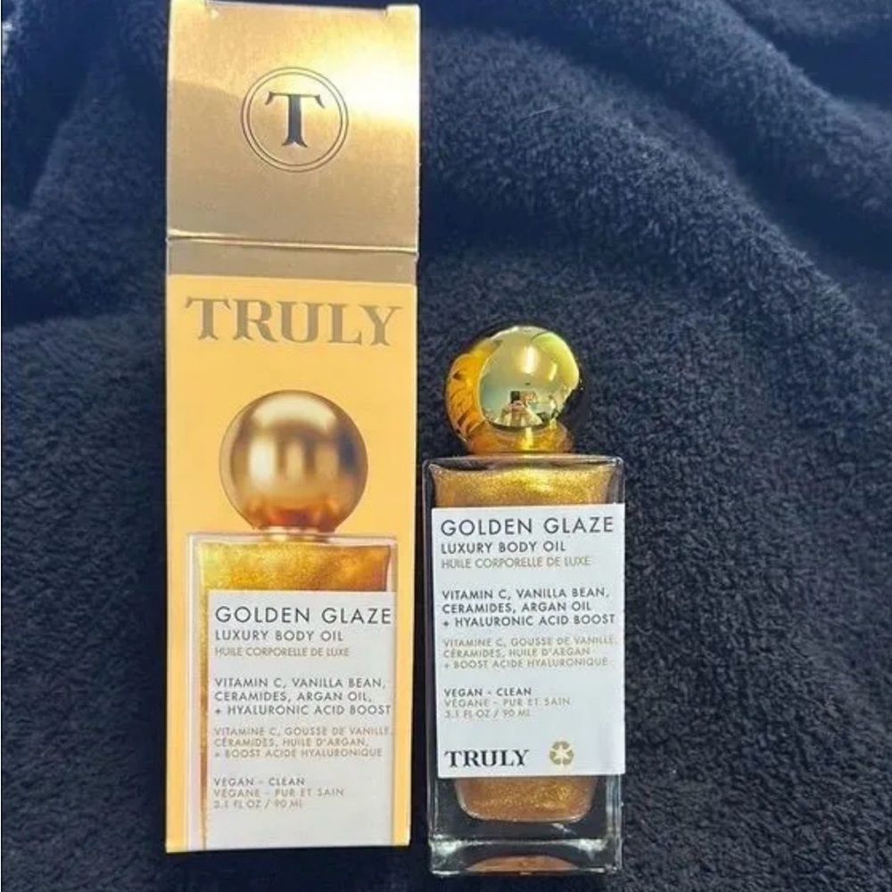 TRULY Golden Glaze Body Oil with Shimmer